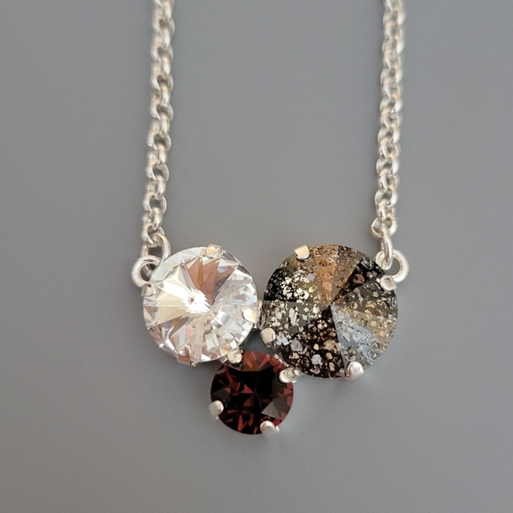 Austrian Crystal Cluster Pendant Necklace in Shiny Silver - Picture 3 of 10